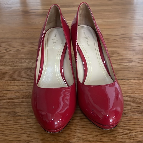 Cole Haan size 9 - Picture 2 of 10